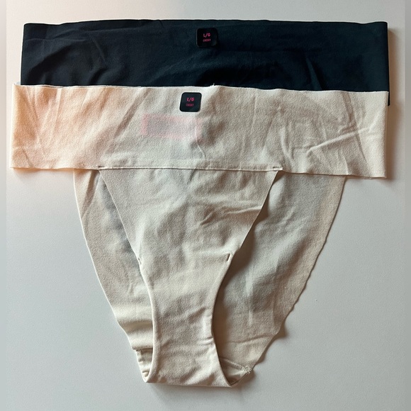 La Senza• 2 Pack • LRG • NWT - Picture 2 of 3